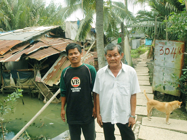 Đứa con cơ cực của Mẹ Anh hùng