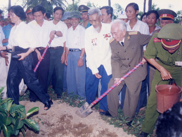 Đại tướng Võ Nguyên Giáp và lần về thăm quê cuối cùng