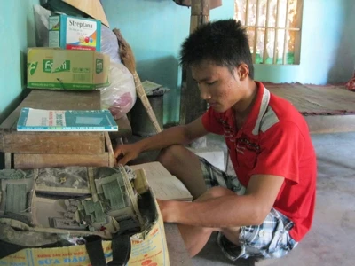 Thí sinh đạp xe 300 km nhận học bổng quân đội