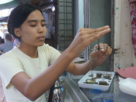 Yangon, thành phố kỳ lạ