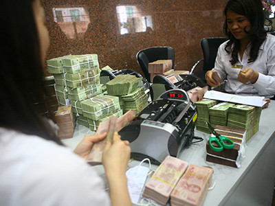 Sóng ngầm lãi suất liên ngân hàng