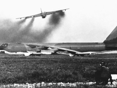 Lời tự thú bất ngờ của các phi công Mỹ ném bom VN