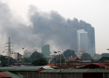 Toàn cảnh vụ cháy tại tòa nhà Tập đoàn Điện lực