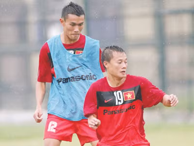 Xoay tua đội hình chính