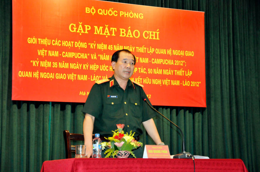 Nhiều hoạt động kỷ niệm quan hệ Việt Nam-Lào, Việt Nam-Campuchia