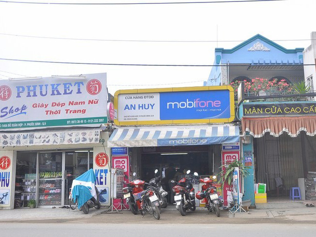 Cửa hàng điện thoại nơi xảy ra vụ cướp