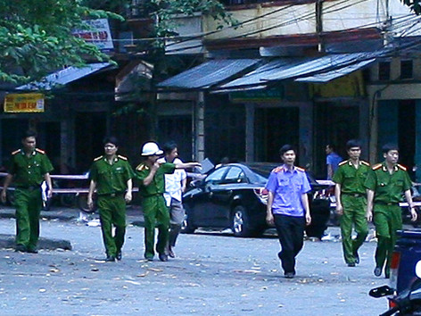 Cháy trung tâm thương mại Hải Dương: Công an làm việc với 6 bảo vệ