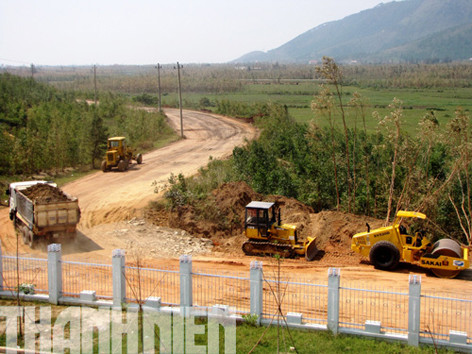 Cận cảnh thi công đường vào nơi an táng Đại tướng Võ Nguyên Giáp