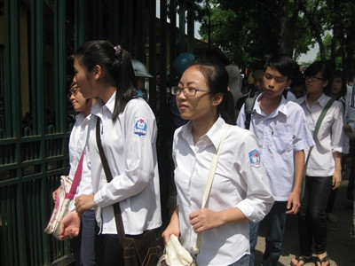 Vẫn chấm chéo bài tự luận thi tốt nghiệp THPT