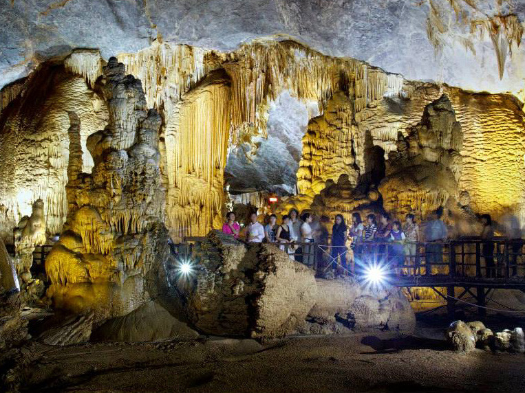 Khám phá vẻ đẹp của Thiên Đường Đệ nhất động