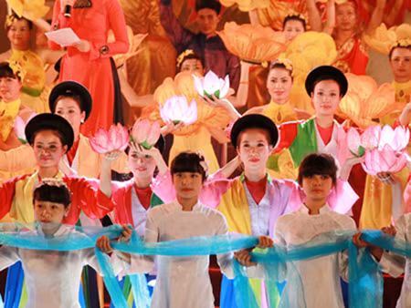 Rộn ràng khai hội xuân Yên Tử 2013