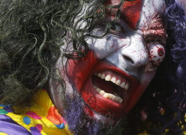 Quái vật "tấn công" thủ đô Mexico