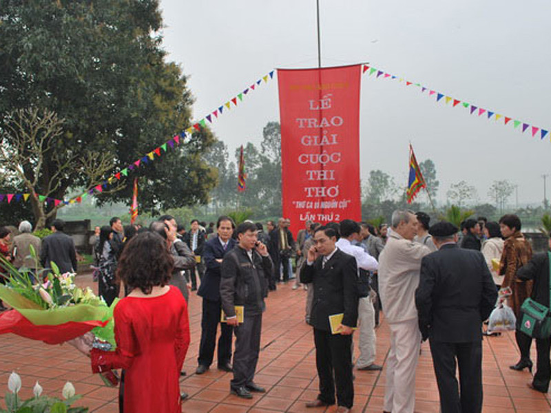 Trao giải cuộc thi “Thơ ca và nguồn cội” lần thứ II