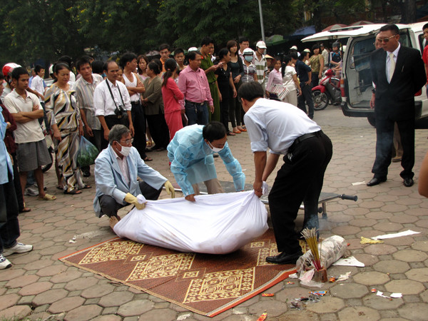 Phát hiện xác chết ở hồ Xã Đàn