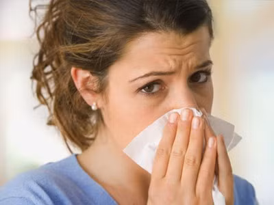 Đối phó với chứng hắt hơi sổ mũi khi mang thai