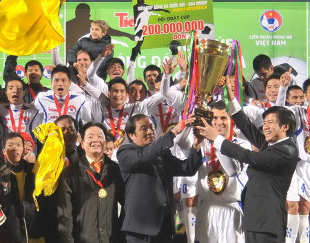 Hà Nội T&T đoạt danh hiệu Siêu cup quốc gia 2010
