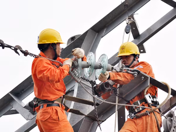 Theo các chuyên gia, việc quản lý kiểu 3 trong 1 hiện nay của ngành điện dẫn đến những xung đột về lợi ích nhóm