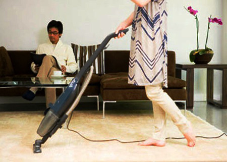 ‘Ô-sin' Việt có lương tối thiểu, bảo hiểm?