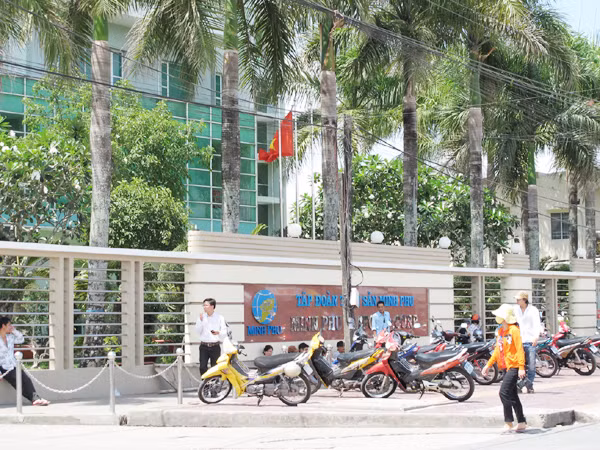Cà Mau mua tôm chồng chất nỗi lo