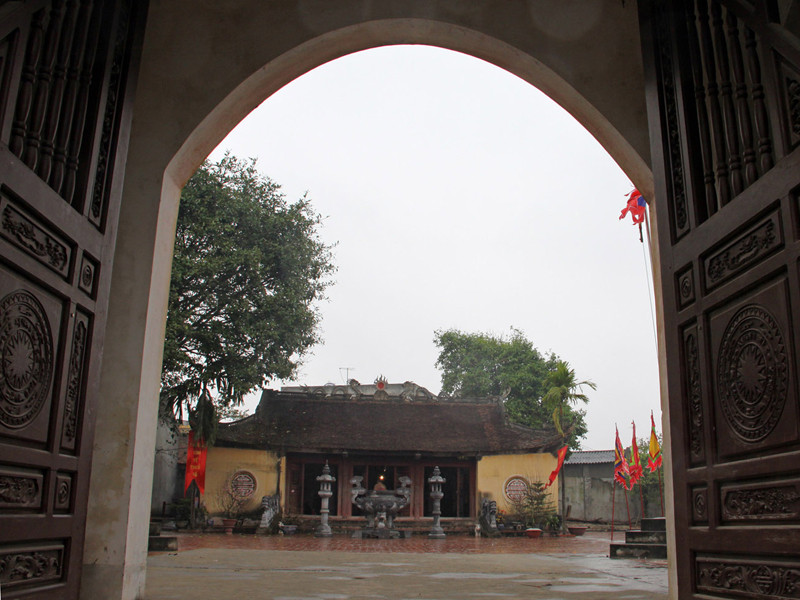 Đầu năm thăm lăng ông nội vua Hùng