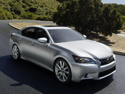 Lexus ra mắt GS 250 phiên bản toàn cầu