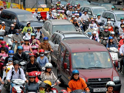 Đi ô tô, xe máy bị đề xuất thu hàng chục triệu đồng/năm