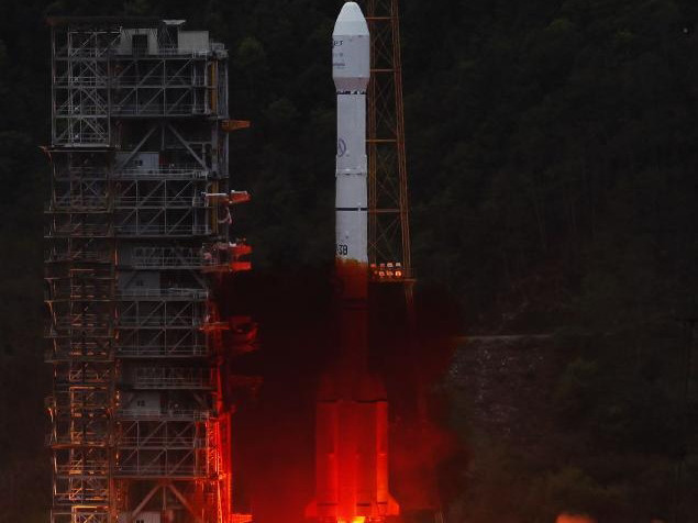 Báo Mỹ: Nga - Trung coi nhau là đối thủ