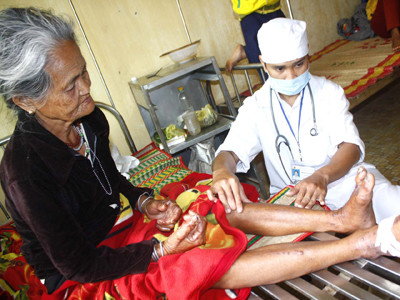 'Bệnh lạ' chưa lui đã nhận 'thành tựu'