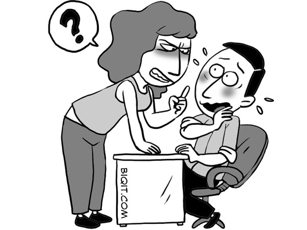 Cô ấy hành hạ tôi bằng kiểu tra vấn