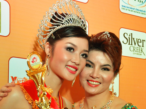 Chung sống như vợ chồng không được thi hoa hậu dân tộc