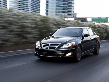 Hyundai Genesis đời 2013 lộ diện