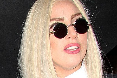 Lady Gaga đồng tính?
