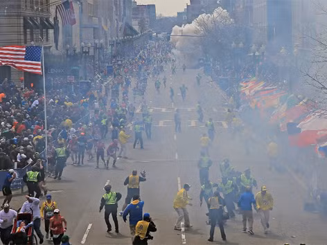 Cận cảnh vụ nổ bom khủng bố kinh hoàng ở Mỹ