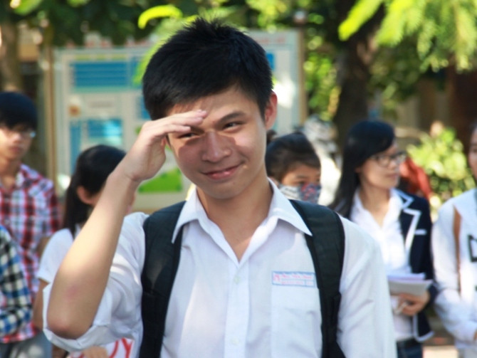 Gần 100 thí sinh, cán bộ coi thi bị xử lý