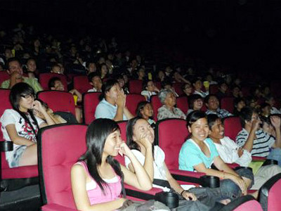 Khi teen thích đi xem phim cấm