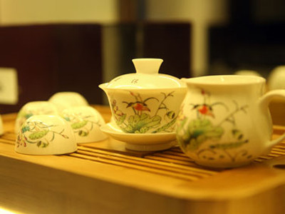 Một chén danh trà