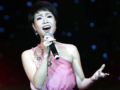 Trượt giải 1 tỷ đồng, Uyên Linh giãi bày gì?