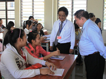 Kiểm soát chặt vật dụng thí sinh mang vào phòng thi