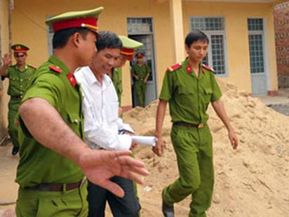 17 quan chức Bình Phước 'móc túi' trả trên 25 tỉ đồng