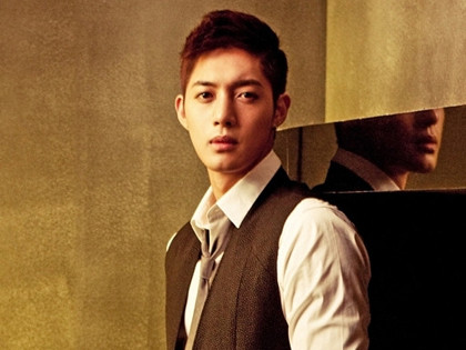 5 diễn viên thần tượng diễn giỏi và học chăm