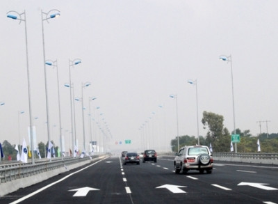 Cứu hộ hơn 500 xe gặp sự cố trên đường cao tốc