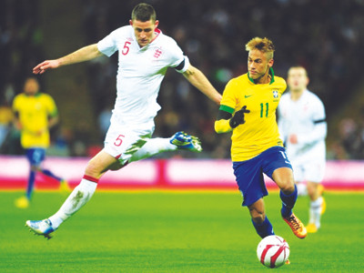 Vòng loại World Cup 2014: Tuyển Anh khủng hoảng trung vệ