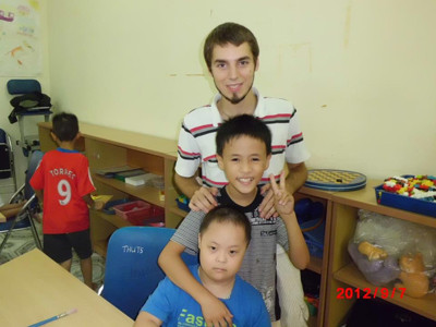 Điểm khác biệt giữa thanh niên Việt - Bỉ