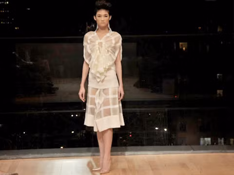 Đầu tư hàng trăm triệu đô “ôm” tàu quá đát