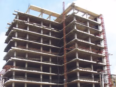 Vật liệu ế ẩm, nhà thầu điêu đứng