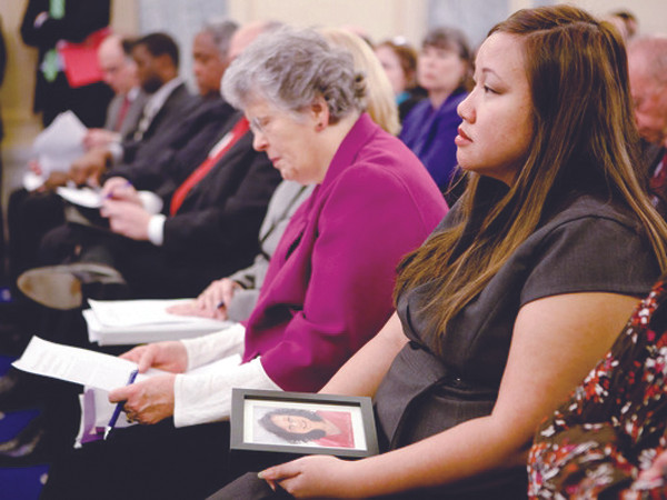 Mỹ thông qua đề xuất luật của thiếu nữ gốc Việt