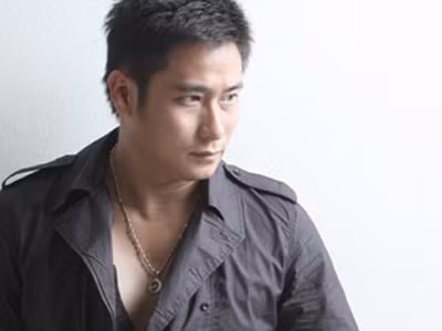 Minh Tiệp cưới người đẹp