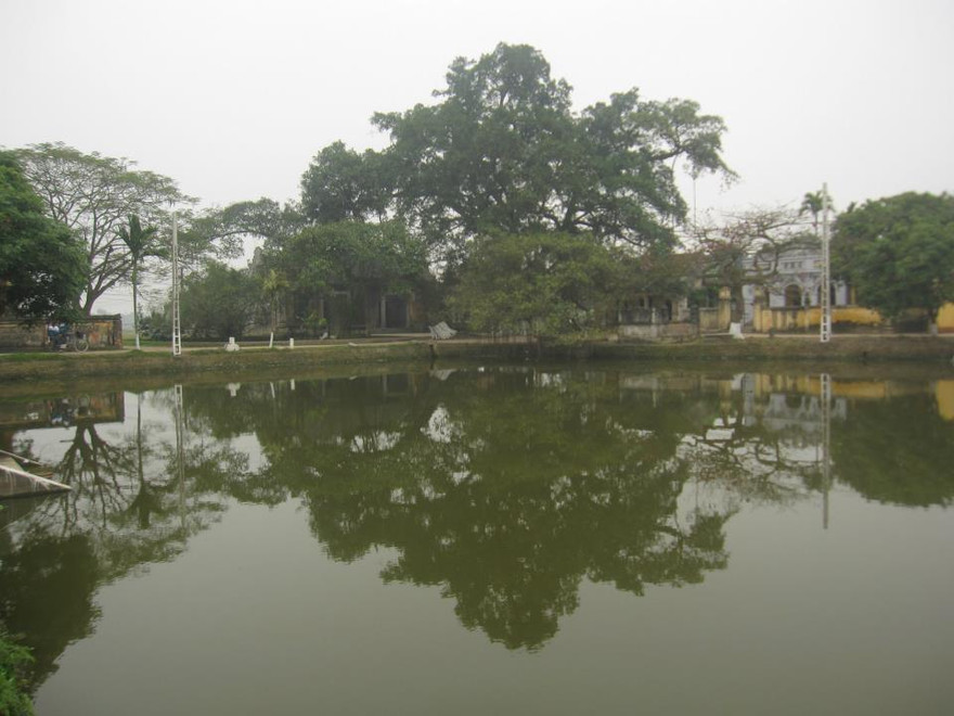 Về làng Nôm, tìm sự yên bình nơi làng Việt cổ