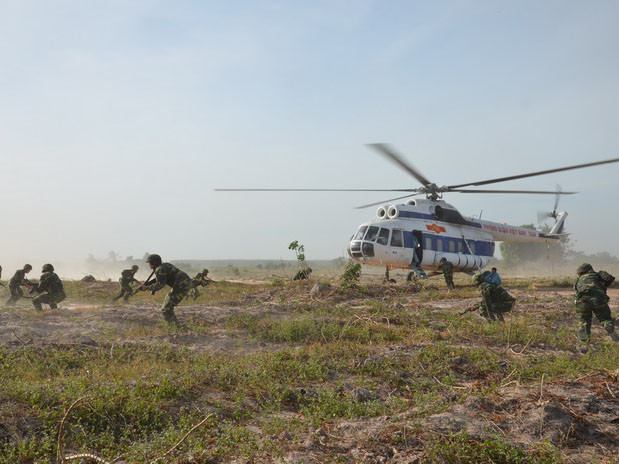 Đặc công, đặc nhiệm khổ luyện rèn quân