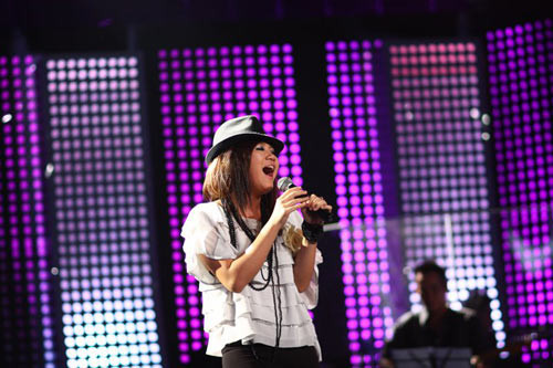 Mai Hương: Uyên Linh biết vừa say lại vừa tỉnh